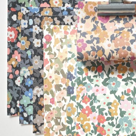 Papier peint Pansy bleu nuit et rose - FLOWER MARKET - Casadeco - FLOM89216424